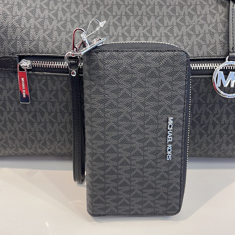 Michael Kors MK Signature Large Flat Multi-Function Phone Case Wallet Wristlet - Picture 11 of 16